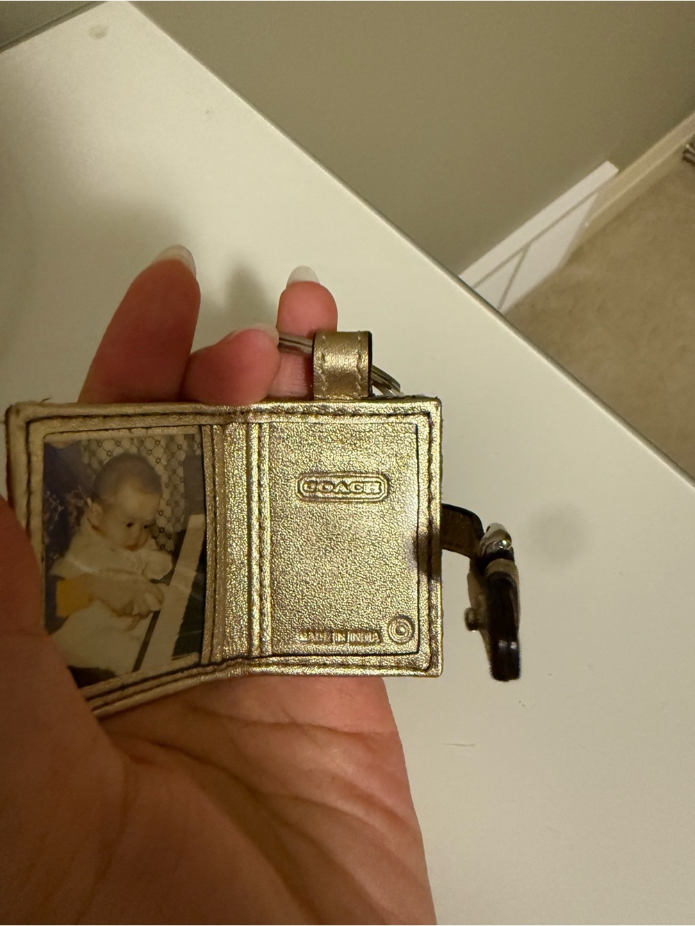 👜SOLD👜 Coach Y2K Photobook Keychain Bag charm - Picture 3 of 3